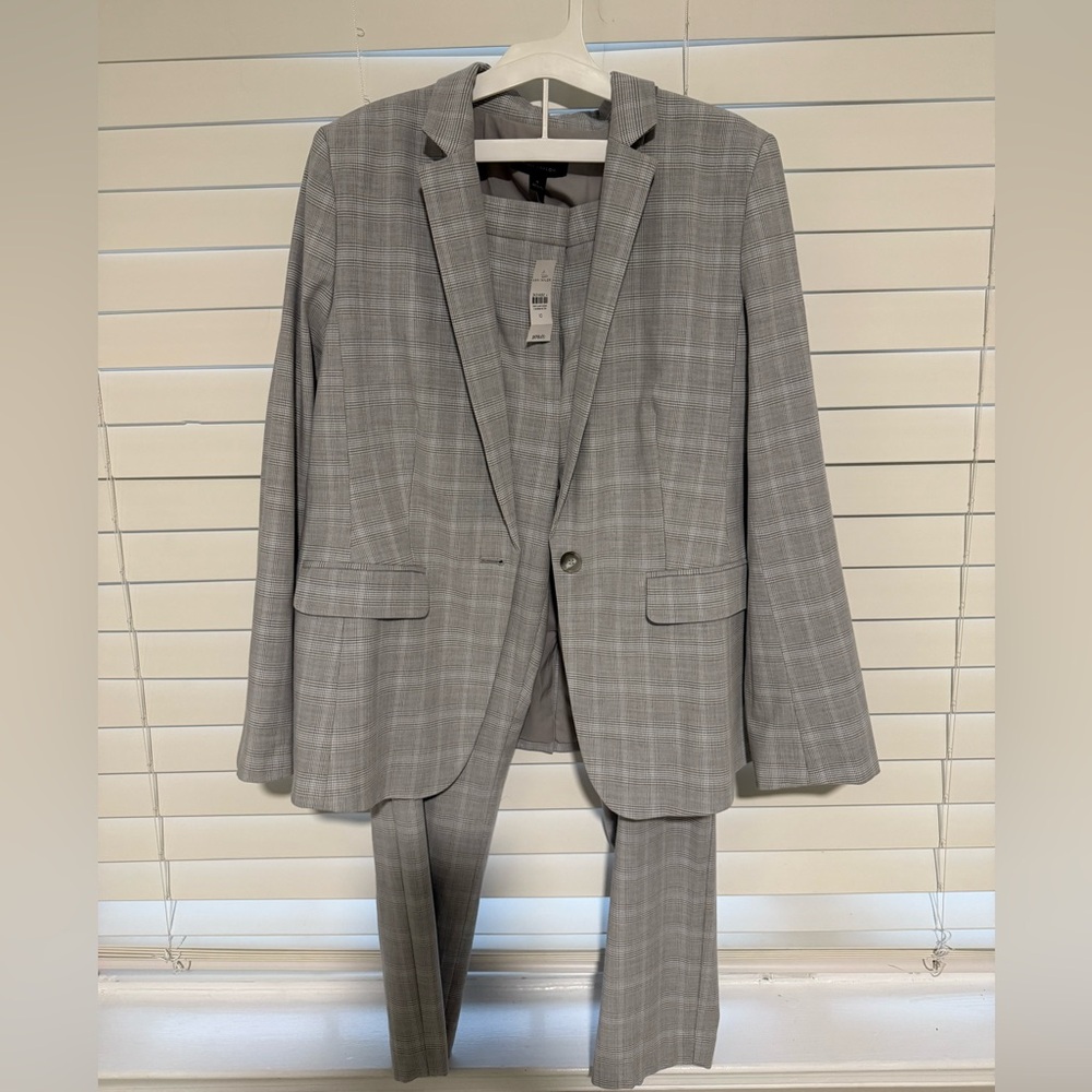 Ann Taylor Suit Light Gray Plaid Women's Blazer & Pants Set